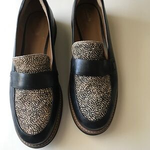 Clark’s Artisan Leather/Mohair Loafers. Black/Tan. Size 11M